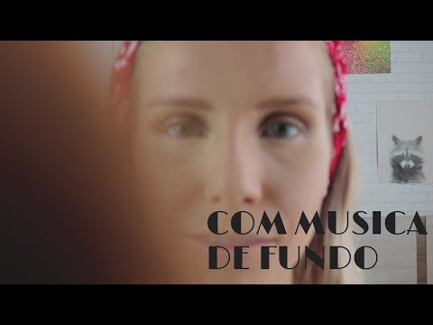 ASMR ME MAQUIANDO E MAQUIANDO VOCE VERSAO COM MUSICA