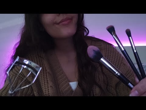 ASMR your bestie does your make up at a sleepover 💄