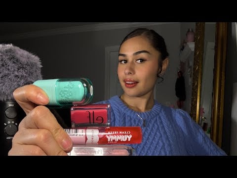 asmr : lipgloss application 
