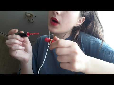 Asmr 2 minutes of Lipgloss Pumping