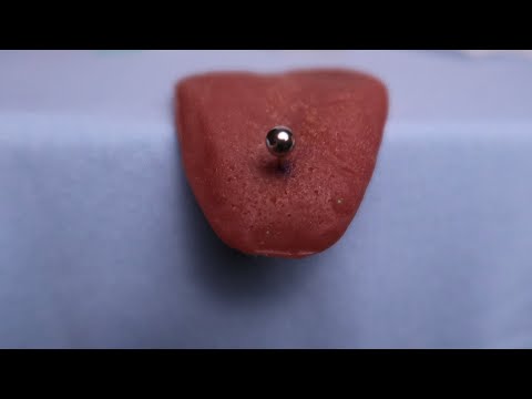 ASMR: COLOCANDO PIERCING NA SUA LÍNGUA 👅