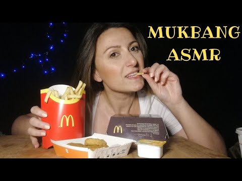 ASMR ITA🍔 Chicken 🍗🍟McDonald's Italia🥤e CHIACCHERE // #mukbang #eatingsounds