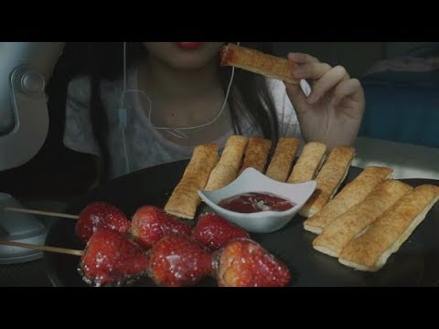 ASMR Eating Tanghulu and Cheese Sticks 🍓🍓(JUICY and CRUNCHY sounds)