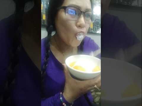 PEACH WITH SOUR CREAM#shortsfeed #mukbang #slurpingsounds #viralshort #everyone #asmrshorts #asmr
