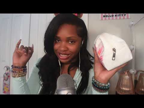 ASMR What’s In My Purse (Chewing Gum)