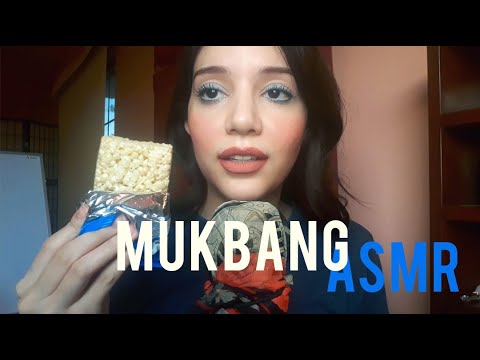 ASMR EN ESPAÑOL / MUKBANG + CRINKLES + WHISPERING / PART 1: Rice Krispies Treats ♡