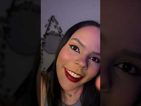 ASMR Maquiando você em 1 minuto #asmr #viral