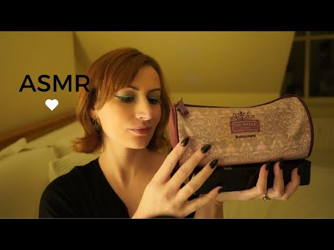 ASMR - Video pra dar sono e relaxar - Sons de esmalte e batons | SOLANGE PRATA