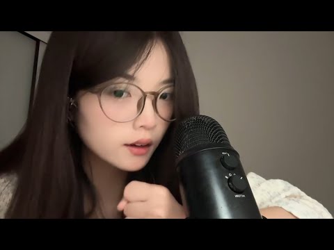 ASMR Fast Ear Cleaning & Mouth Sounds 😘