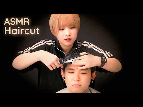 ASMR 🎧 駆け出し美容師の少しぎこちないヘアカット✂️ 音に集中できる黒背景 / Rookie Hairdresser Haircut