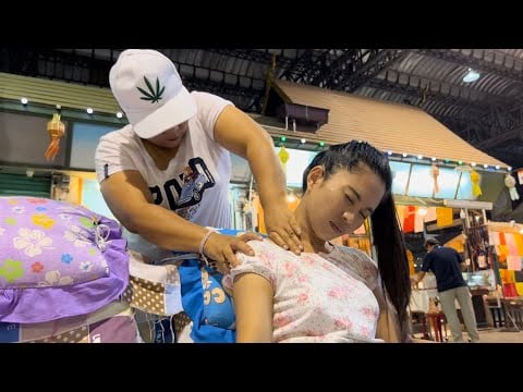 STRONG THAI BACK NECK & SHOULDER MASSAGE at late Night Thai Market