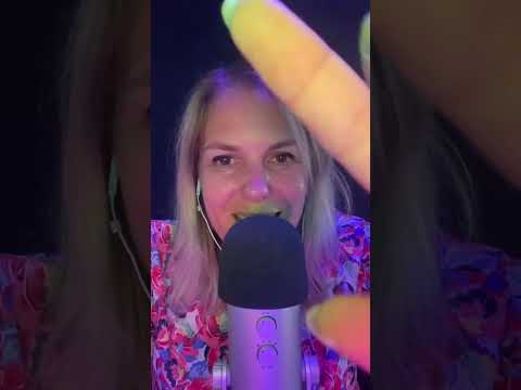 ASMR FR / Inaudible + face touching #asmrfr #asmr #shortsasmr