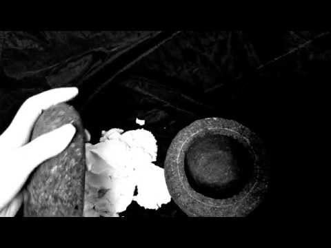 [ ASMR ] Mortar , latex gloves and super sand !