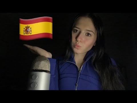 ASMR~ Spanish Trigger Words 🇪🇸 (Hand Movements) 