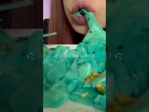 Blue noodle mukbang 😱 #asmreating #eatingsounds #asmrfood