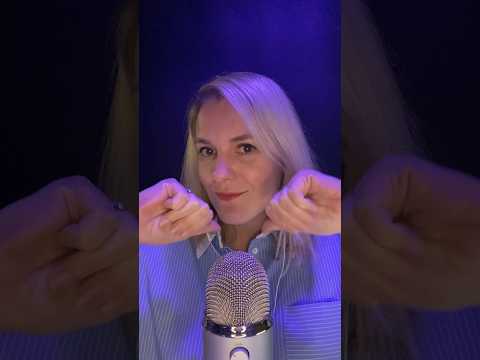 ASMR FR / Quel est ton bruit de main préféré ? #asmrfr #asmr #shortsasmr