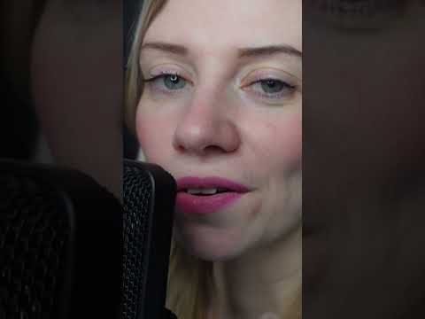 ASMR - Sleeping on soft Velvet