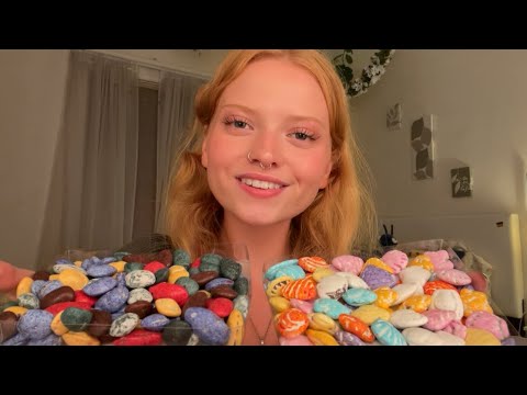🧡🐚ASMR🦪💜~ ❤️ EATING CHOCOLATE CANDY STONES AND SHELLS ✨🍫💙