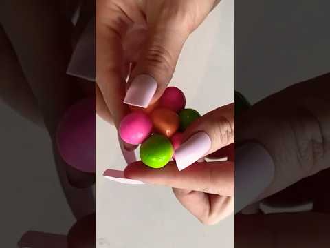 Clay flower popping - ASMR