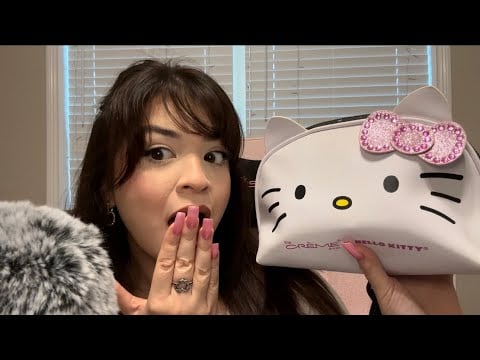 ASMR what’s in my travel makeup bag 🩷
