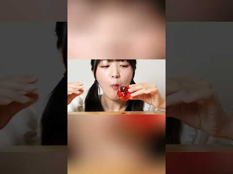 Strawberry eating Sounds #asmrsounds #eatingsounds