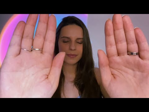 ASMR - REIKI PARA PESSOAS QUE SE SENTEM CANSADAS