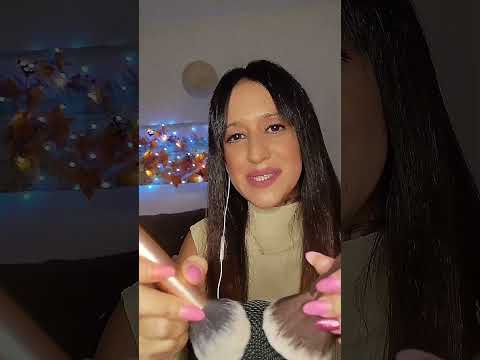 ASMR TRIGGERS 🪮💆🏻‍♀️🖌️ #asmr #relax #visualtingle #vidabellaasmr #asmrsounds #triggersforsleep