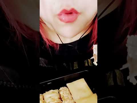 #asmr #mouthsounds #comiendo #shorts #español #eatingsounds #sonidoscrujientes #asmrsounds #mukbang