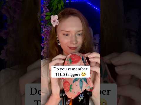 Beeswax wrap tapping for my lovely bees 🐝 ASMR 😴