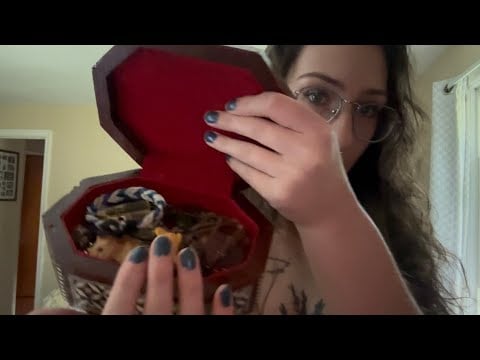 what’s in my jewelry box but make it lofi asmr (and slightly chaotic) 