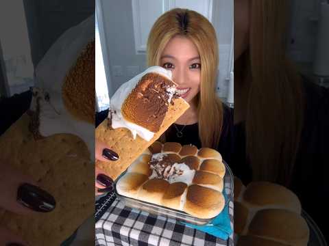 ASIAN MOM EATING SMORES DIP FOR THE FIRST TIME BE LIKE... #shorts #viral #mukbang