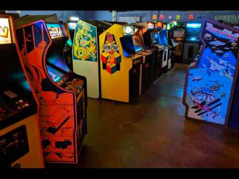 ASMR | Vintage 80s Memorabilia & Arcade Games Show & Tell (Soft Spoken)