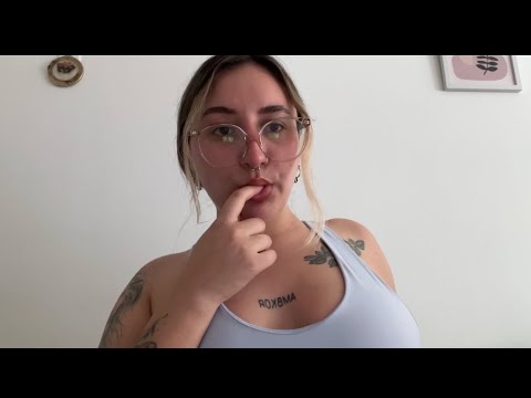 ASMR spit painting rápido agresivo con mouth sounds y hand sounds