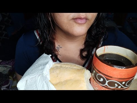 ASMR Comiendo mi desayuno y mando algunos saludos