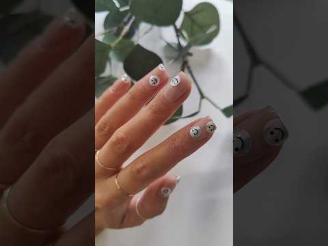 mirror chrome smiley nailart with stamping #nailarttutorial #reels