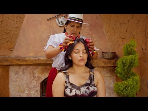 ASMR massage, energy cleansing (limpia) & hair cracking with Doña Rosa