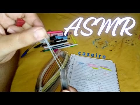 ASMR mostrando o que tem no meu estojo( Sons de canetas, lápis, estojo e papel. Vídeo caseiríssimo!
