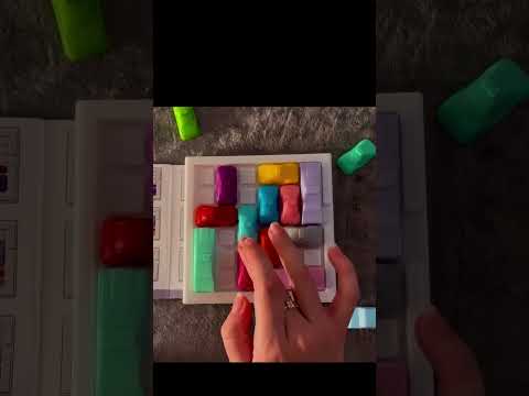 A game of Traffic Jam / Rush hour #asmr #whispers #puzzle #satisfying #asmrvideo #asmrsounds