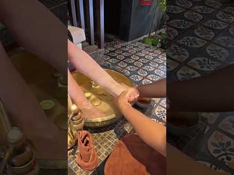 Poderoso MASAJE con BAMBÚ para relajar el cuerpo #relax #massage #relaxing #short