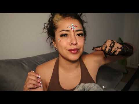 ASMR / ROLEPLAY TE MAQUILLO PARA UN HALLOWEEN