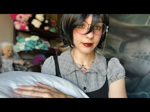 Asmr sleepy pillow scratches