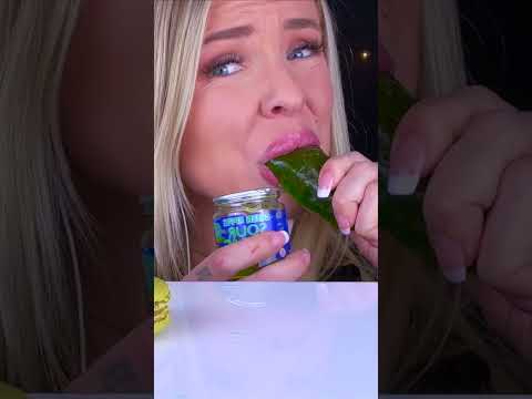 pickle with the sour slime was... interesting #shorts