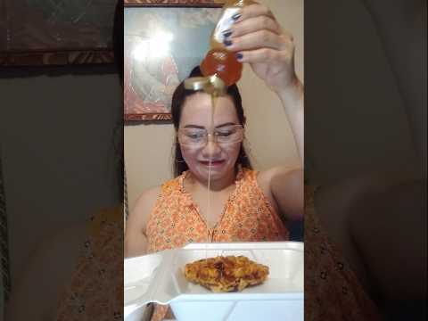 HOW I EAT CHORIZO WAFFLES #shortsfeed #mukbang #eatingshow #everyone #food #funny #eating #foodie
