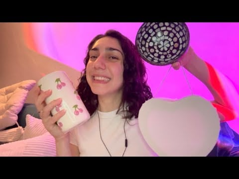 ASMR ITA | Tapping su cosine carine per il canale (whispering, tapping)