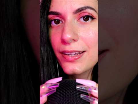 ITALIAN GIRL TRIES TO SPEAK ENGLISH ASMR #asmr #shorts