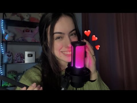 ASMR- TE DANDO AMOR E CARINHO ❤️ (com som de chuvinha) 