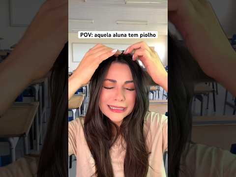 POV: aquela aluna tem piolho #asmr #asmrsounds #humor #comedia