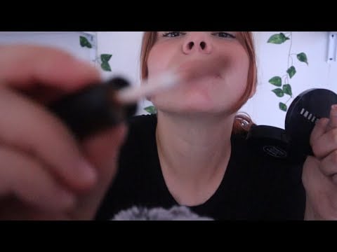 ASMR - ROLEPLAY compañera de la escuela te CEPILLA EL CABELLO Y MAQUILLA