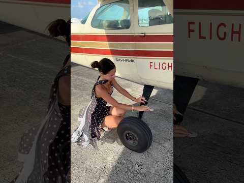 Asmr but I was deported… ✈️😳 he got me #airplane #asmr #tapping #airport #flight