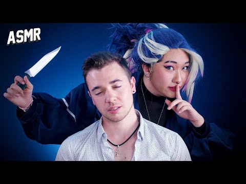 ASMR : CETTE COSPLAYEUSE S'OCCUPE DE MOI !
